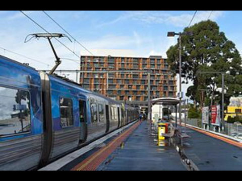 Lovely 5BR Full House In Glen Waverley, Walk To Train, Bus & Shops - Accommodation Nelson Bay 18