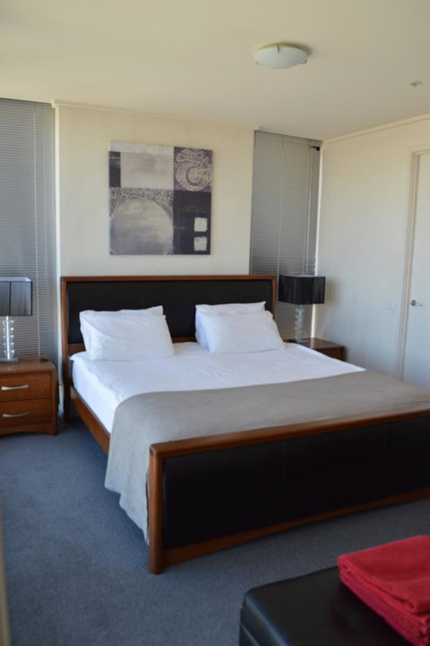 3BR Apartment At Victoria Tower Southbank - Accommodation Nelson Bay 7