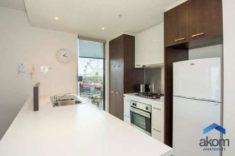 AKOM AT Docklands - Accommodation Nelson Bay 14