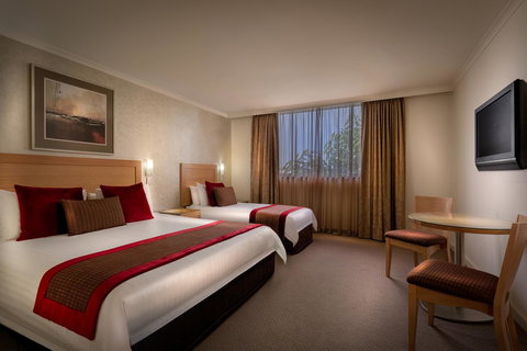 BEST WESTERN PLUS Travel Inn - Accommodation Nelson Bay 30