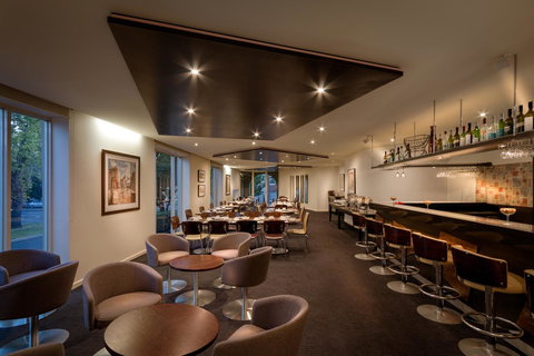 BEST WESTERN PLUS Travel Inn - Accommodation Nelson Bay 13