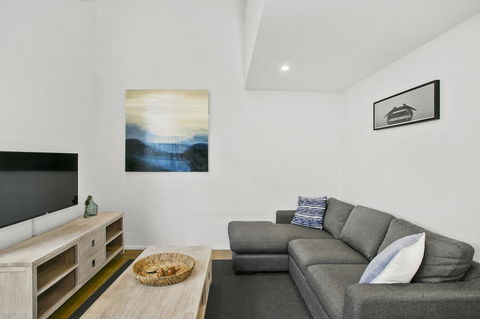 Terrace Lofts Apartments - Accommodation Nelson Bay 5