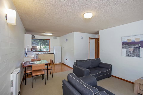 Eastern Beach Holiday Units - Accommodation Nelson Bay 1