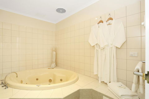 Quality Inn & Suites The Menzies - Accommodation Nelson Bay 35