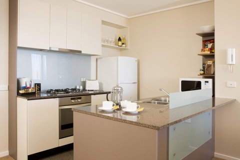 28 Nights Apartments - Accommodation Nelson Bay 7