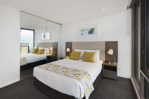28 Nights Apartments - Accommodation Nelson Bay 4