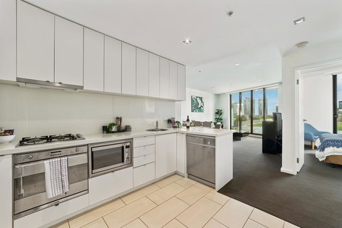 Signature Waterfront Apartments - Accommodation Nelson Bay 28