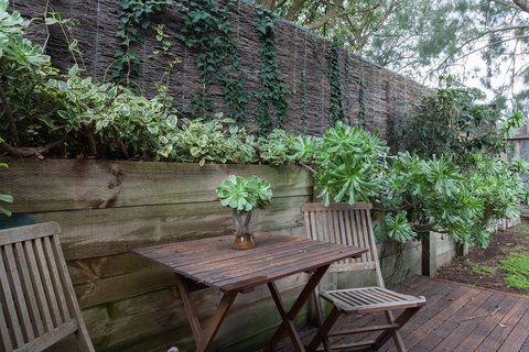 The Love Shack - Romantic Bungalow - Nelson Bay Accommodation.com 11