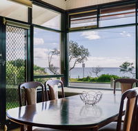 Beach Front Beauty - Ocean front views - Accommodation Nelson Bay