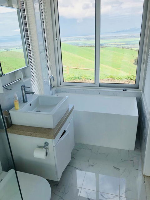 One Tree Hill Wilson Prom And Ocean Views - Accommodation Nelson Bay 38