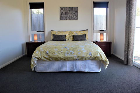 Tamara Temptation - Accommodation Nelson Bay 10