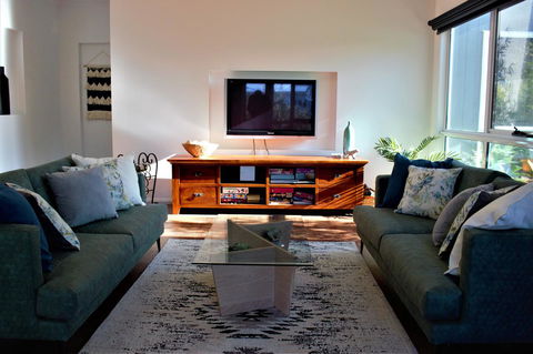 Tamara Temptation - Accommodation Nelson Bay 9
