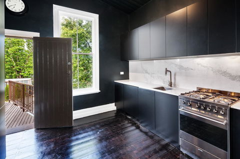 Lascelles Ballarat - Accommodation Nelson Bay 6