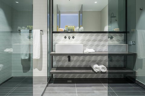 Peppers Docklands - Accommodation Nelson Bay 6
