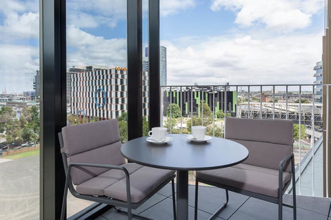Peppers Docklands - Accommodation Nelson Bay 4