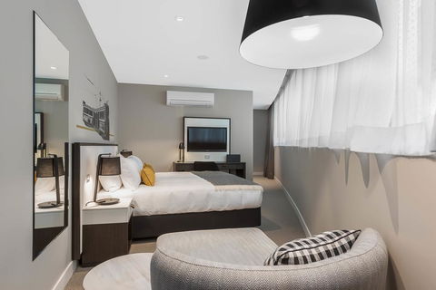 Peppers Docklands - Accommodation Nelson Bay 14