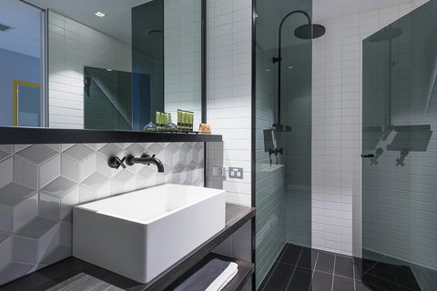 Peppers Docklands - Accommodation Nelson Bay 31