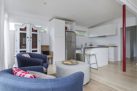 Sunset On Scott - Relax In Tranquility & Style - Nelson Bay Accommodation.com 8