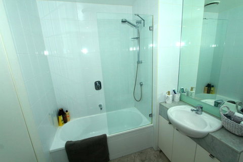 225 Melbourne Tower - Accommodation Nelson Bay 21