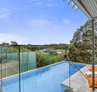 Lansdowne Villa - with swimming pool - Accommodation Nelson Bay
