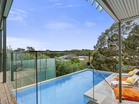 Lansdowne Villa - With Swimming Pool - Nelson Bay Accommodation.com 0