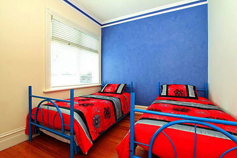 ABC Accommodation - Rosebud - Accommodation Nelson Bay 8
