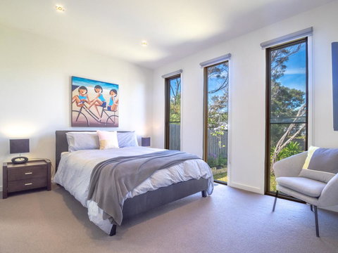 Blairgowrie Moonah Beach House: Walk To Beach - Nelson Bay Accommodation.com 11