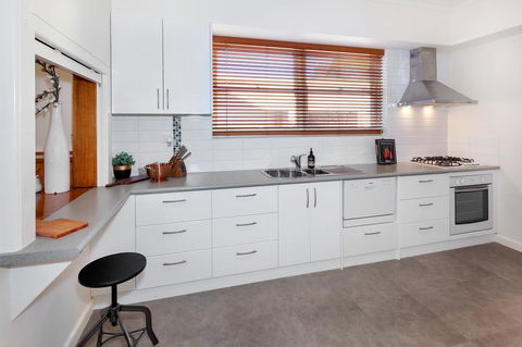 Lake Wendouree Luxury Apartments - Accommodation Nelson Bay 16