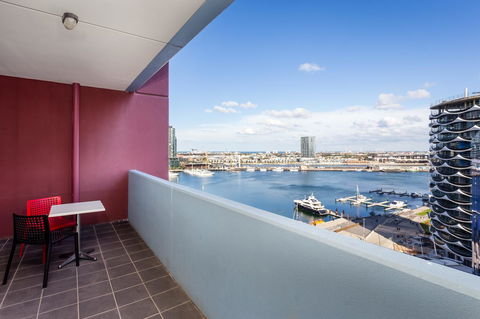 Accent Accommodation@Docklands - Accommodation Nelson Bay 1
