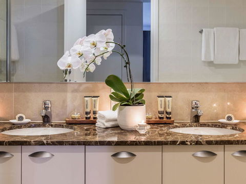 Quay West Suites Melbourne - Accommodation Nelson Bay 29