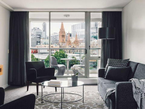 Quay West Suites Melbourne - Accommodation Nelson Bay 1