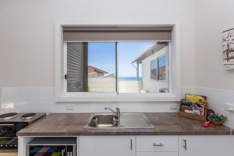 Cottages For Couples - Accommodation Nelson Bay 11