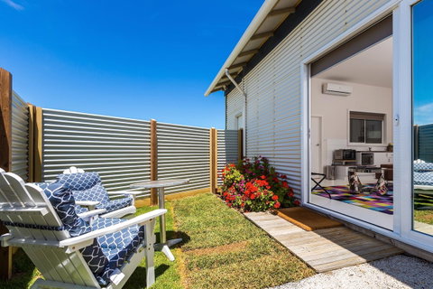 Cottages For Couples - Accommodation Nelson Bay 4