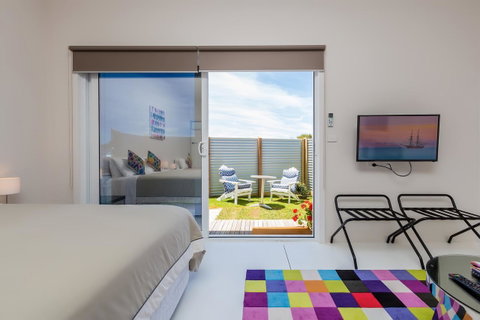 Cottages For Couples - Accommodation Nelson Bay 5