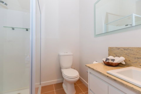 Cottages For Couples - Accommodation Nelson Bay 12