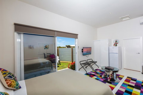 Cottages For Couples - Accommodation Nelson Bay 3