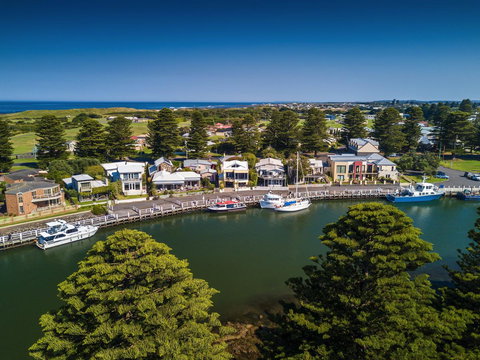 The Waterfront Apartment - Nelson Bay Accommodation.com 1