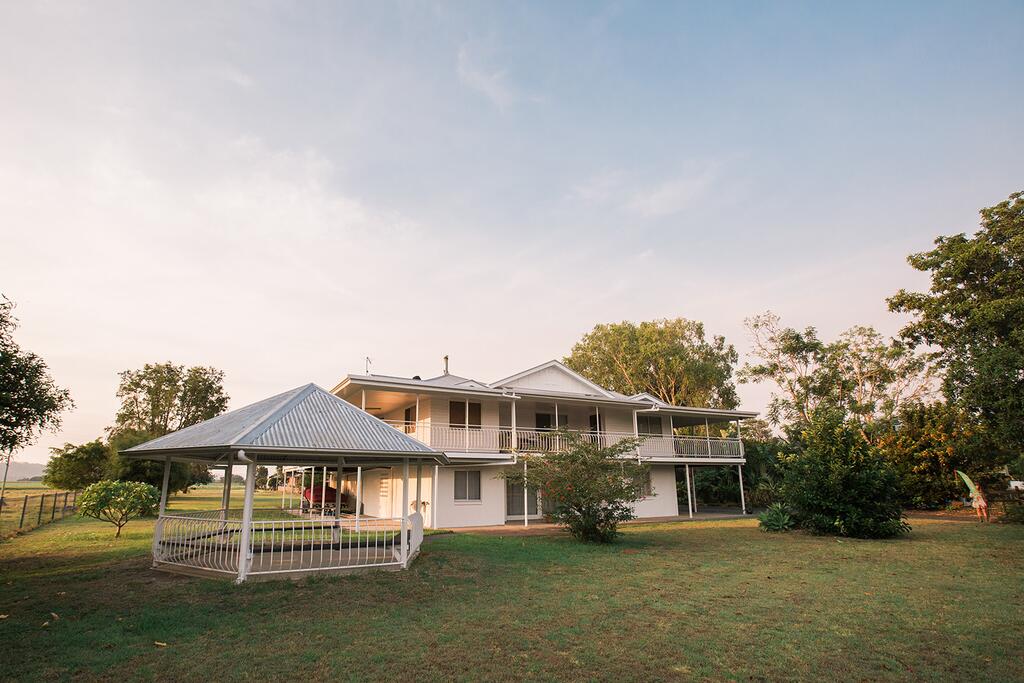 Tumbulgum NSW Accommodation Nelson Bay