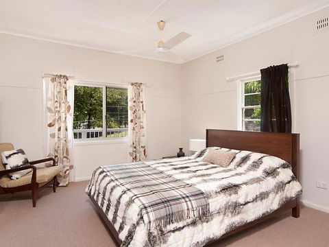The Blue House - Flat Walk To River And Beach - Accommodation Nelson Bay 1