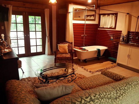 The Cabin - Accommodation Nelson Bay 0