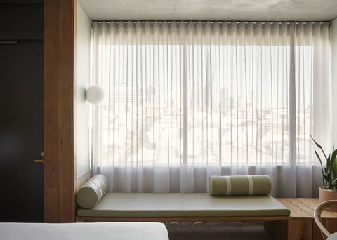 The Calile Hotel - Accommodation Nelson Bay 3