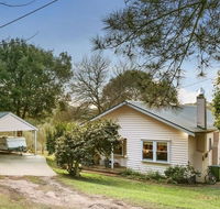 The Caretakers Cottage - Accommodation Nelson Bay