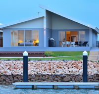 The Carnarvon Luxury Canal Home - Accommodation Nelson Bay