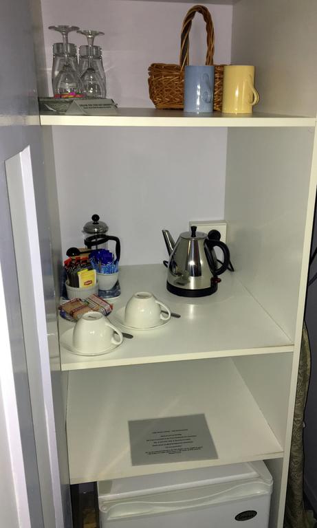 The Chalet Guesthouse And Studio - Nelson Bay Accommodation.com 3