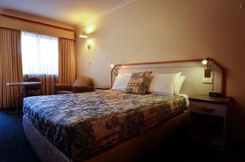 The Crossing Motel - Nelsons Bay Accommodation 0