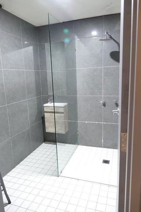 The Crown & Anchor Hotel - Accommodation Nelson Bay 1
