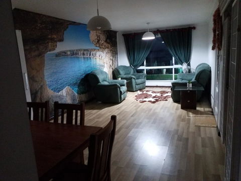 The DOLPHIN PLACE - Nelsons Bay Accommodation 1
