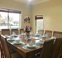 The Entertainer - Downtown Orange Sleeps 11 - Accommodation Nelson Bay