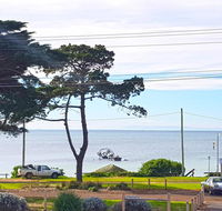 The Esplanade Holiday Home - Accommodation Nelson Bay
