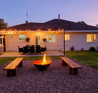 The Farmhouse. - Accommodation Nelson Bay
